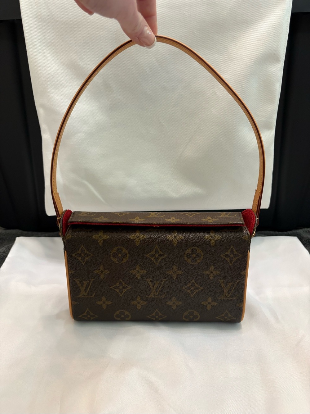 🌺Louis Vuitton Recital - Monogram🌺